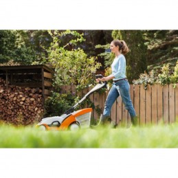 Tosaerba Stihl RMA 239.1 C Batteria Nessuna Caricabatteria Nessuno